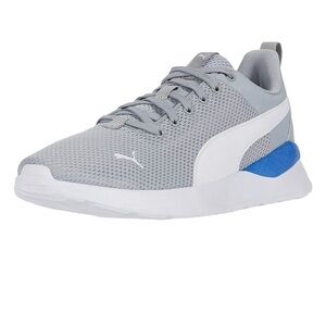 BRAND NEW in box Men’s Puma Anzarun Lite Running shoes size 9